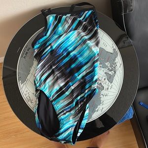 Speedo Swimsuit size 8/34